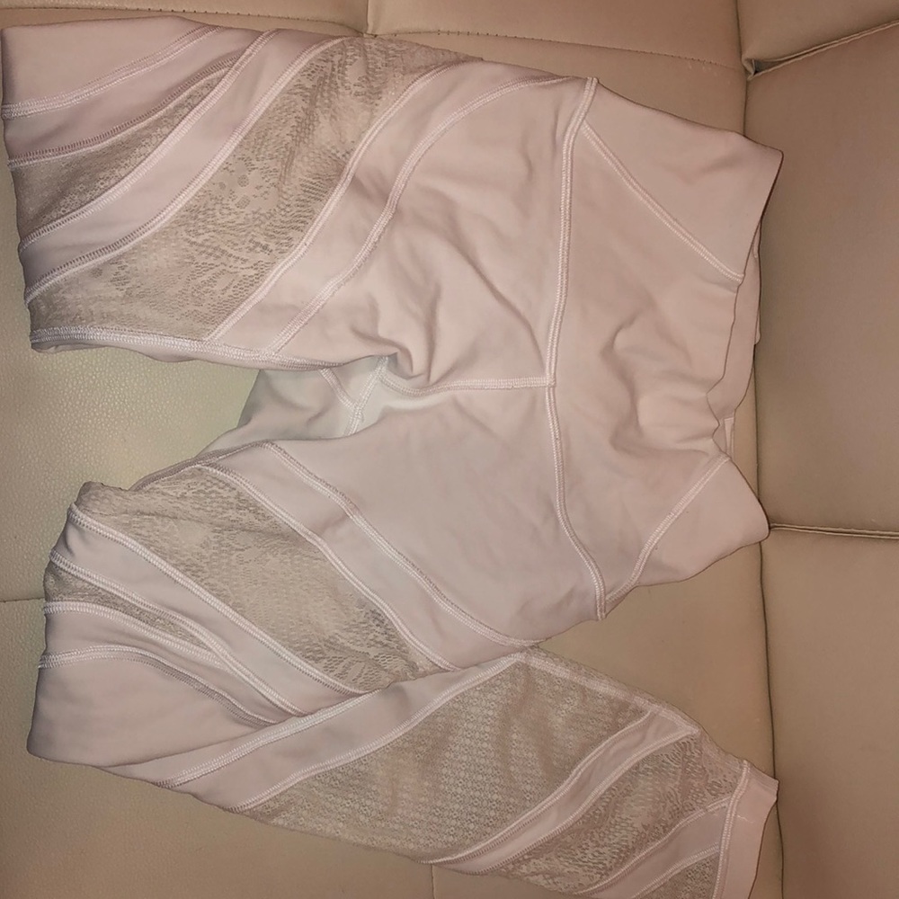 lululemon leggings,mesh/never worn/high waisted